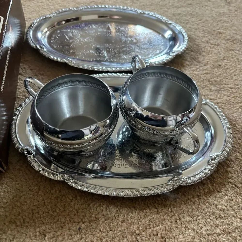 Irvinware Sugar & Creamer Set *Read* - Picture 2 of 10